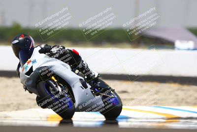 media/Jun-07-2025-TrackDaz (Sat) [[4413525952]]/A Group/1pm (Turn 1)/